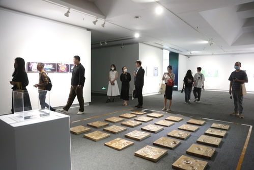 藝術為橋，情誼相連 高校港澳臺學生美術與設計作品展在穗開幕